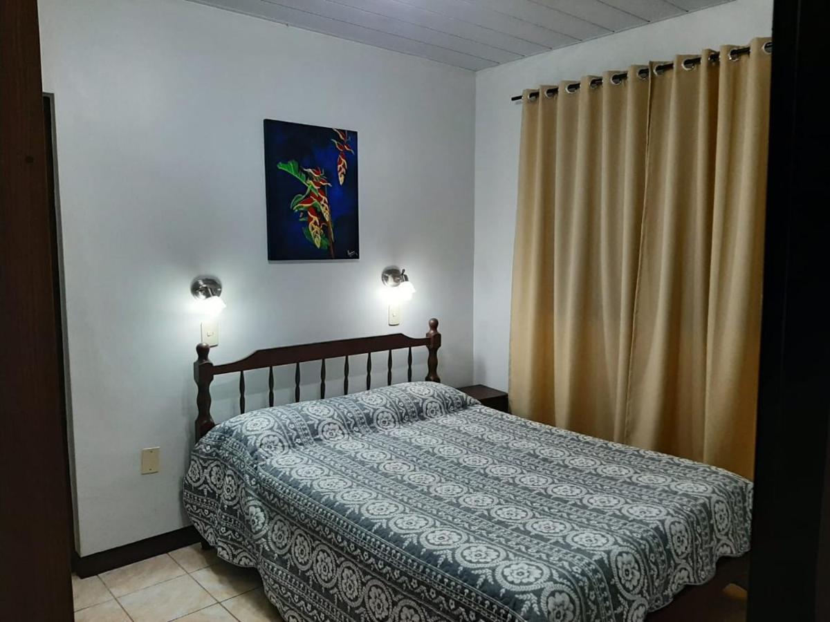 Hotel Mola Πουέρτο Ιγκουασού Εξωτερικό φωτογραφία