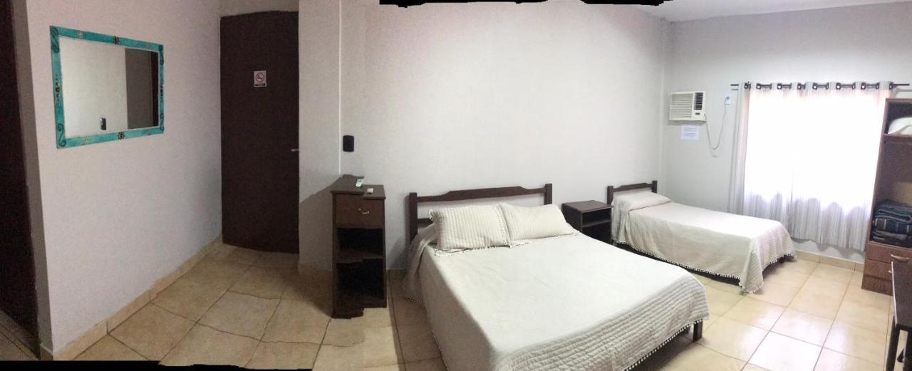Hotel Mola Πουέρτο Ιγκουασού Εξωτερικό φωτογραφία